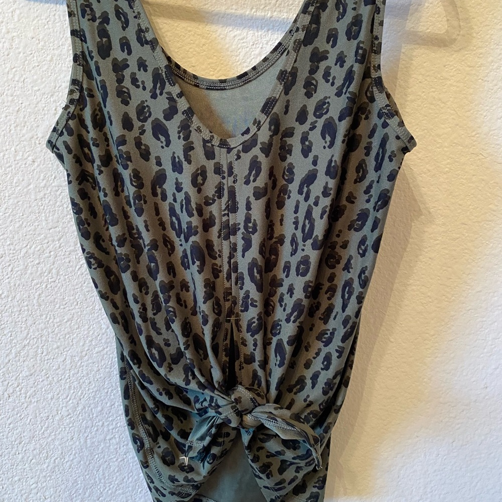 Tie Back Workout Top
